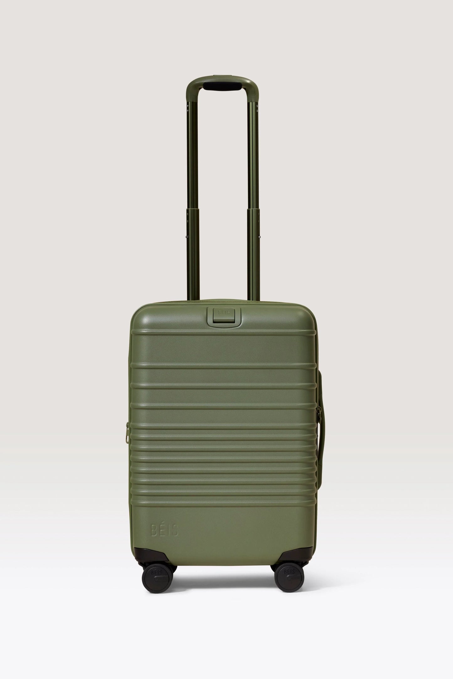 The Medium Luggage Starter Set