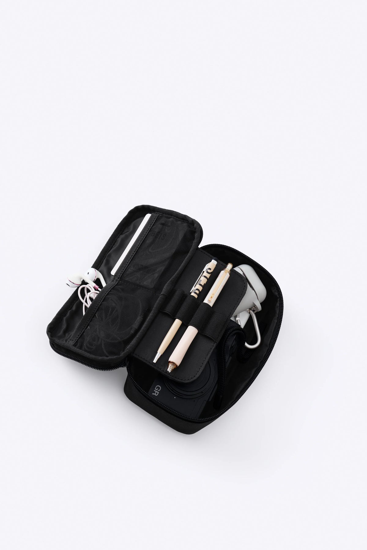 The Tech Organizer in Black